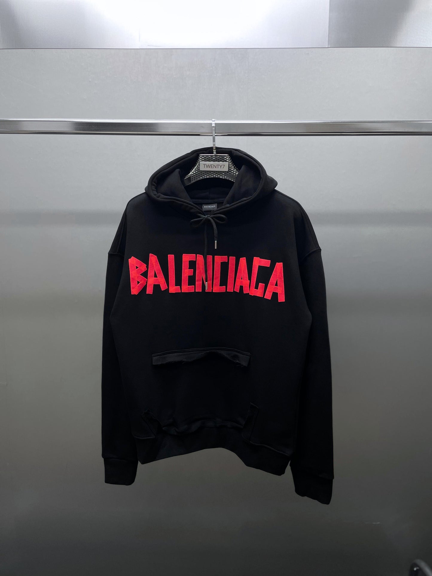 BALENCIAGA