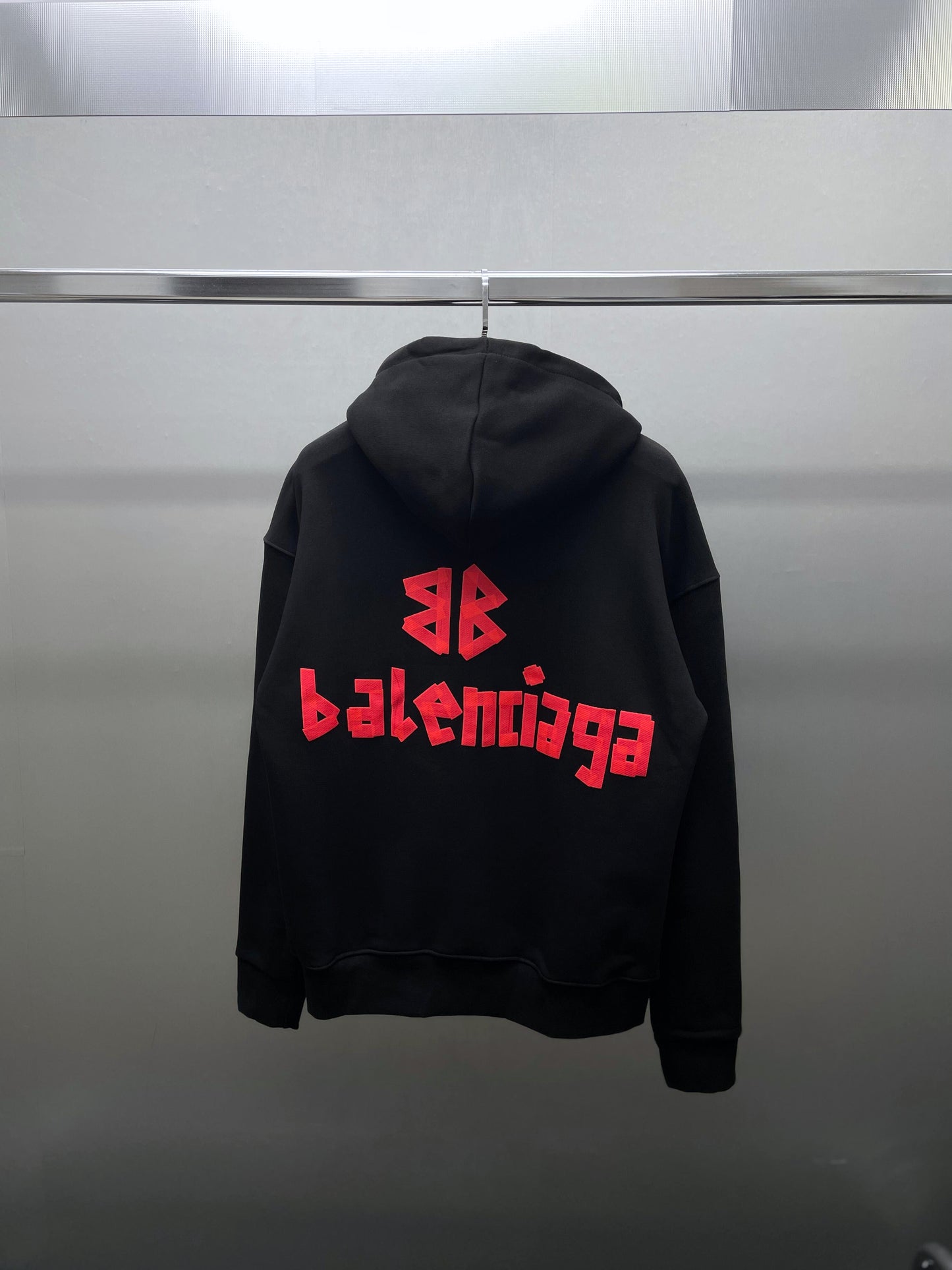 BALENCIAGA
