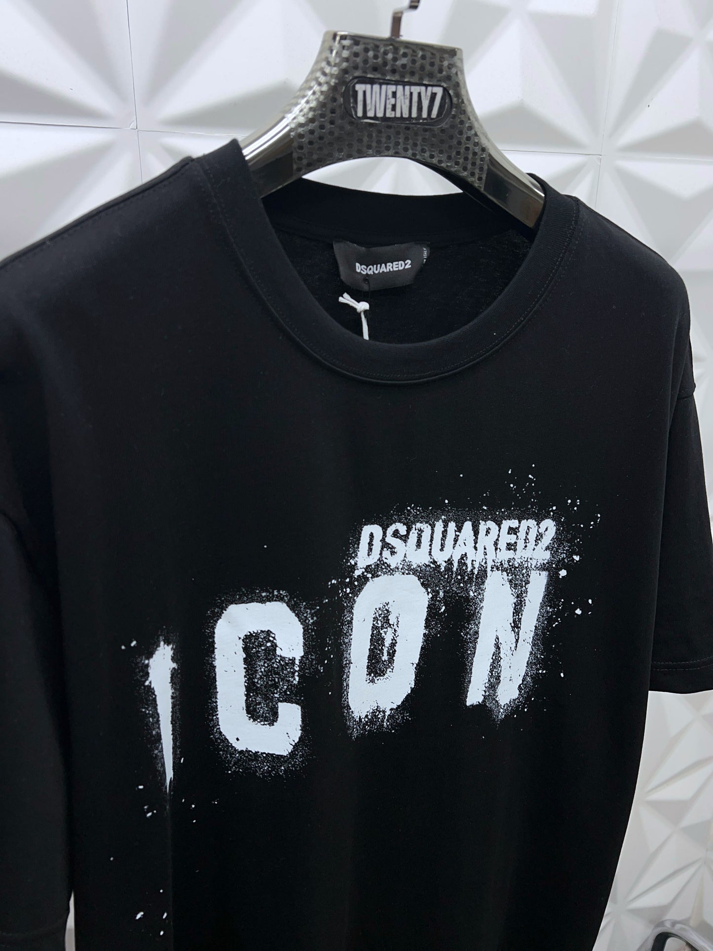 DSQUARED2