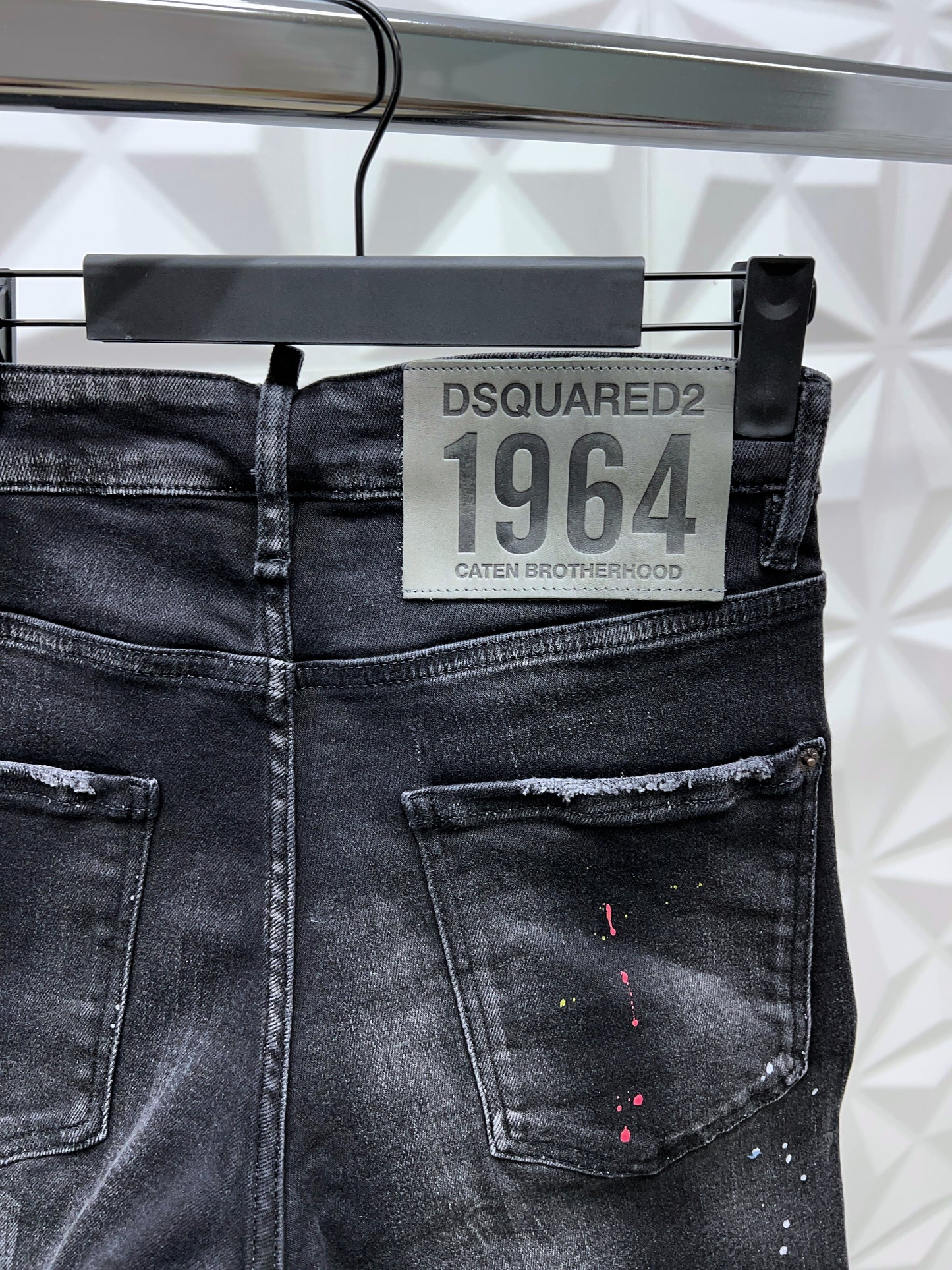 DSQUARED2