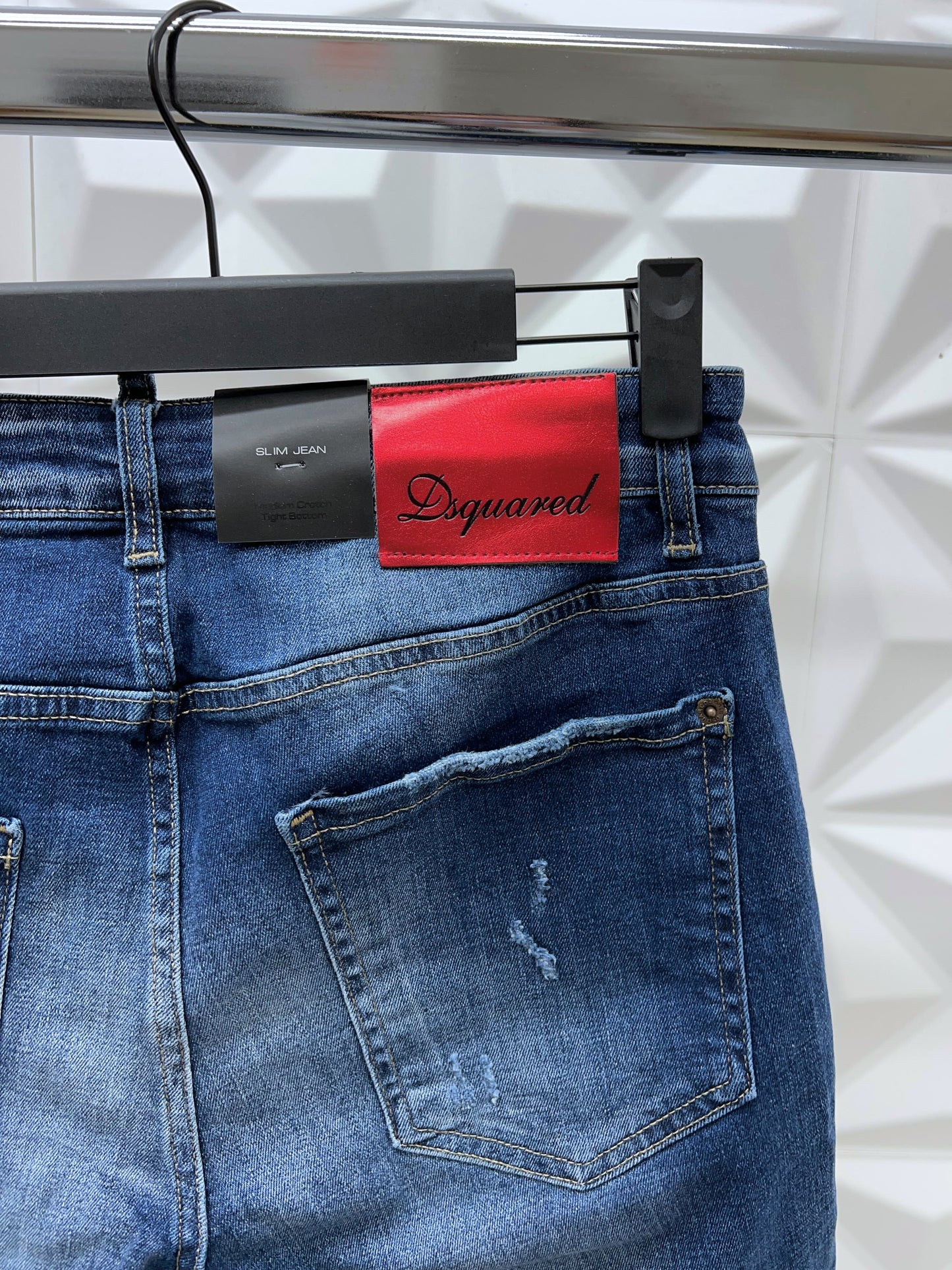 DSQUARED2