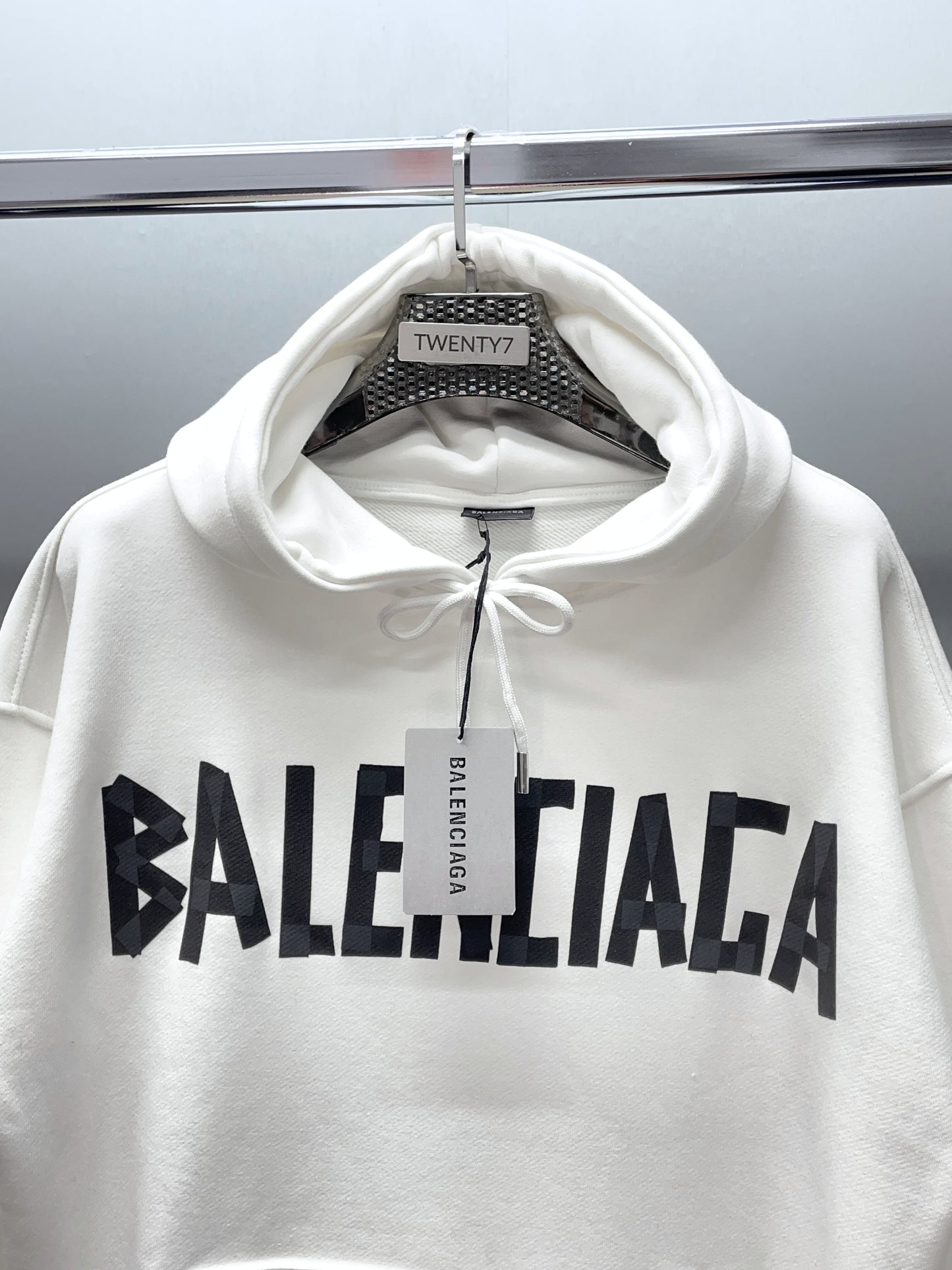 BALENCIAGA