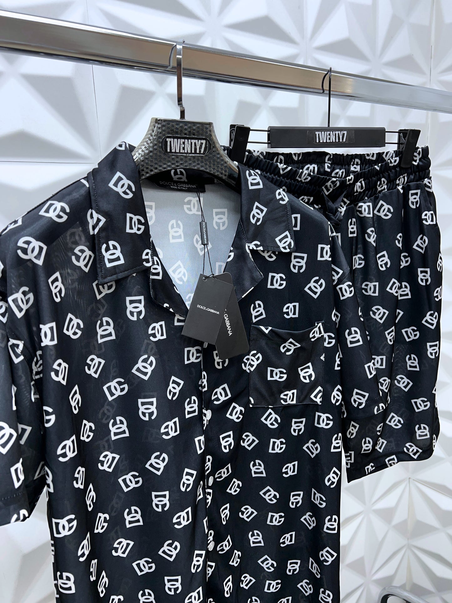 D&G