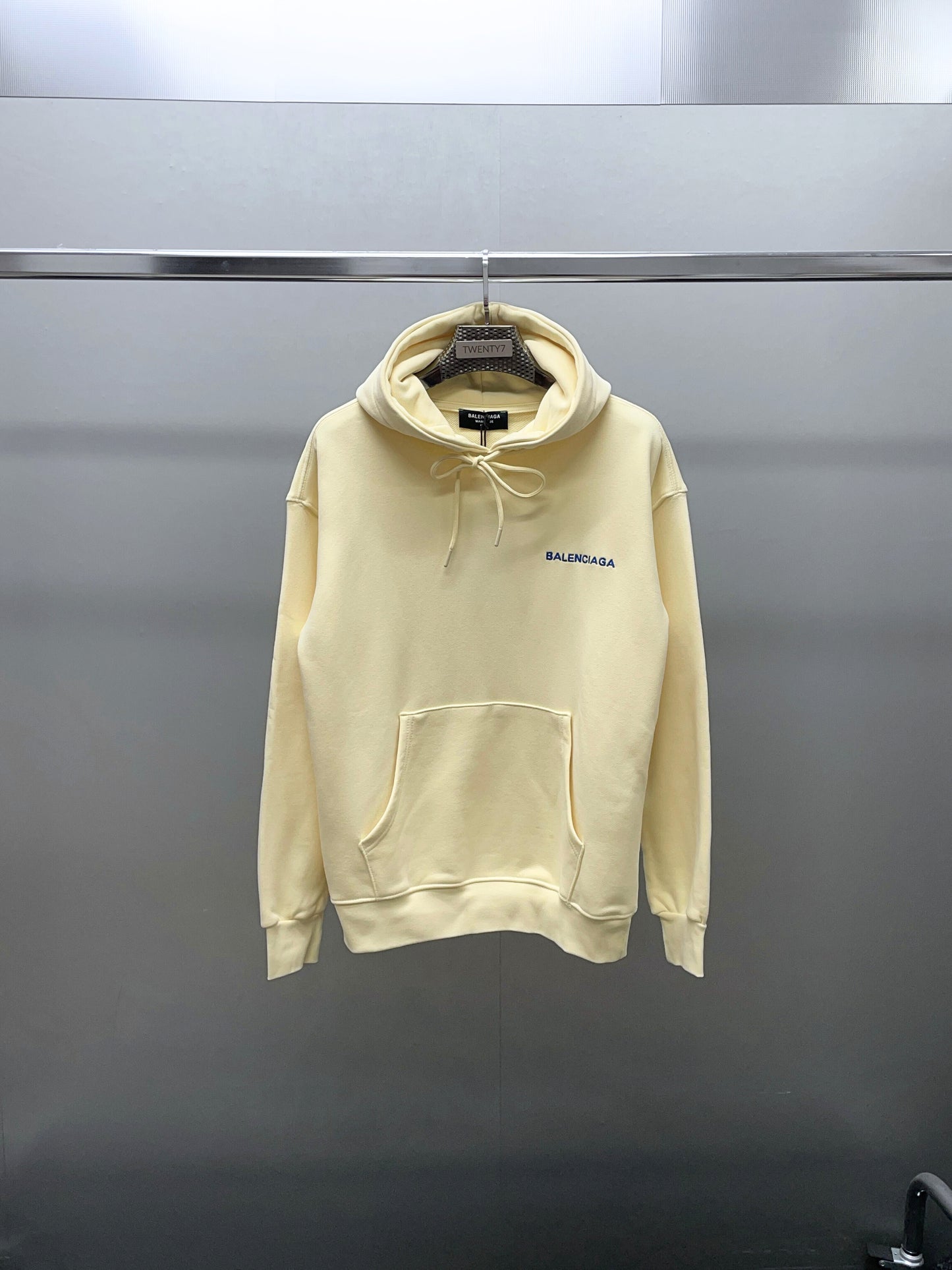 BALENCIAGA