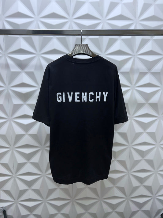 GIVENCHY