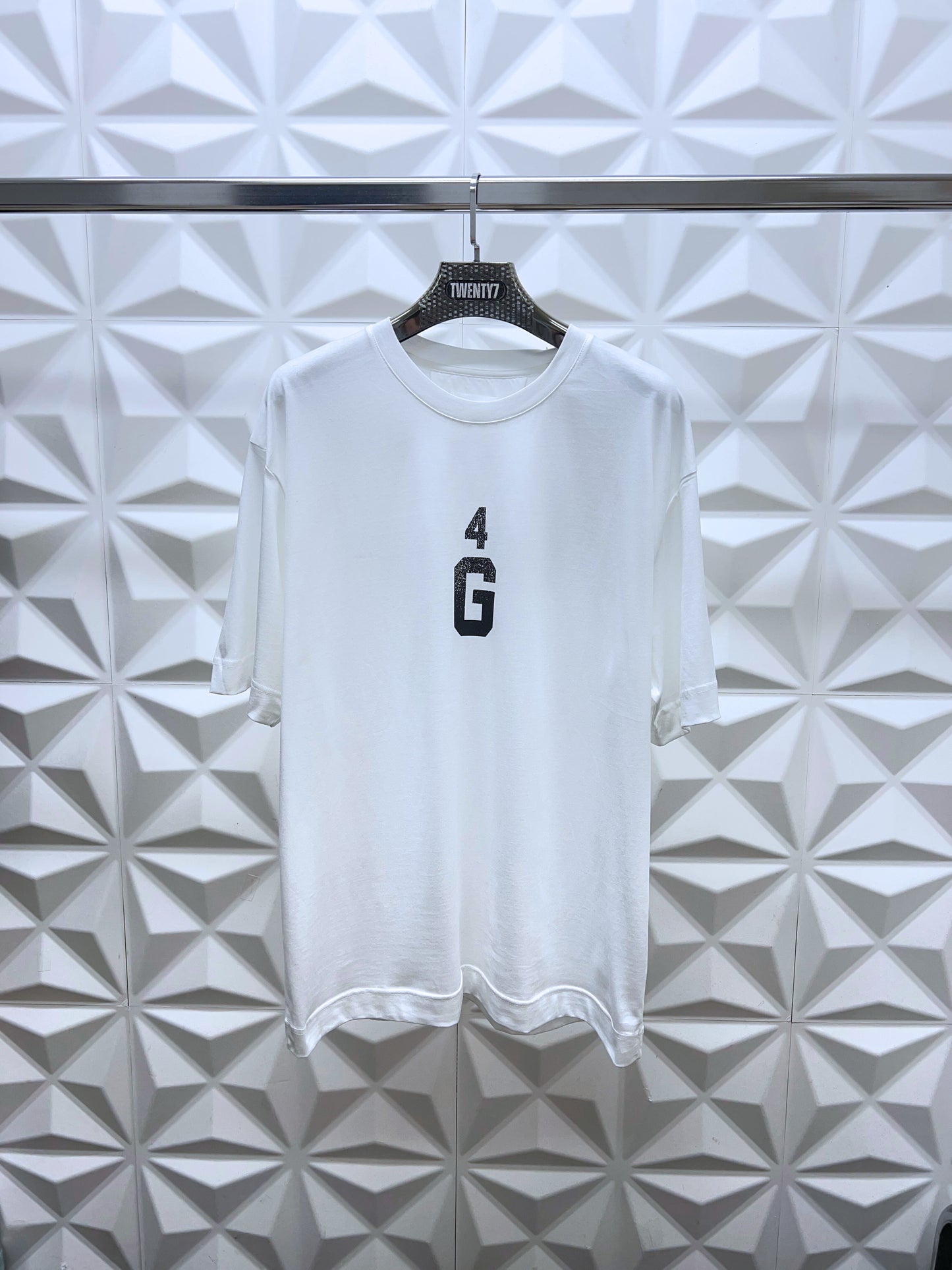 GIVENCHY