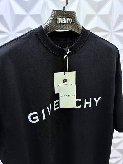 GIVENCHY