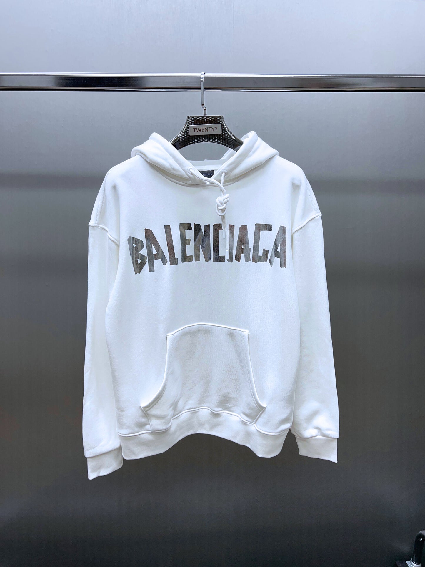 BALENCIAGA
