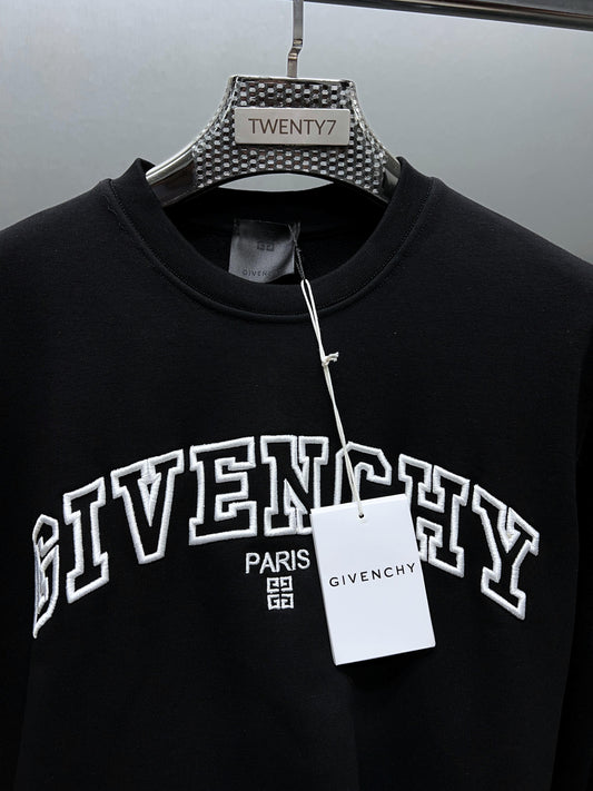 GIVENCHY