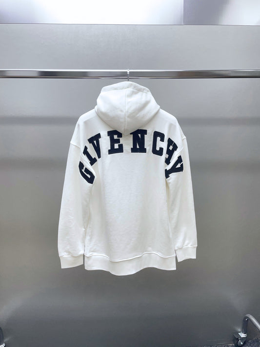 GIVENCHY