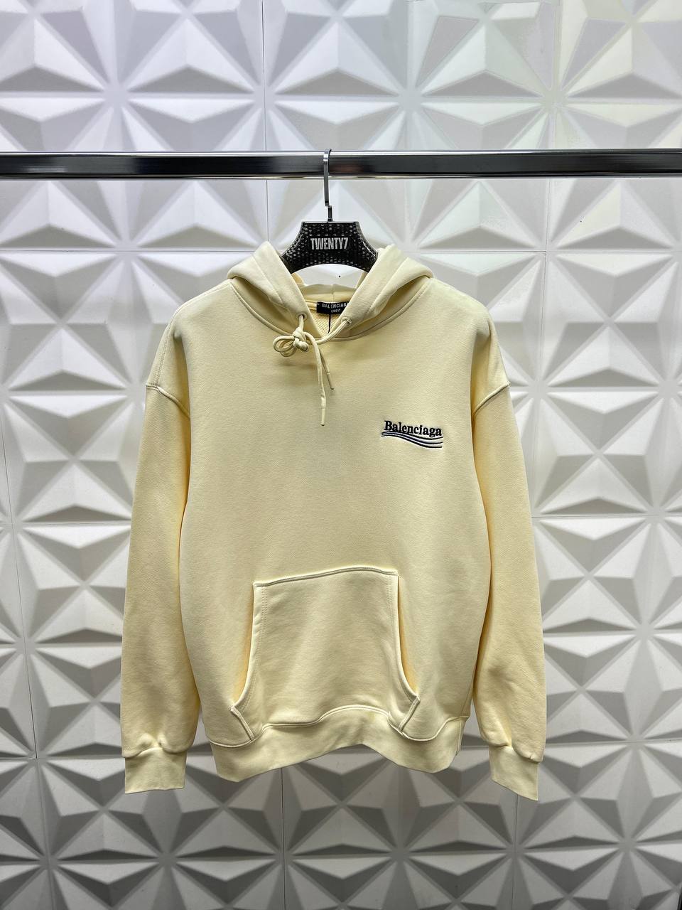 BALENCIAGA