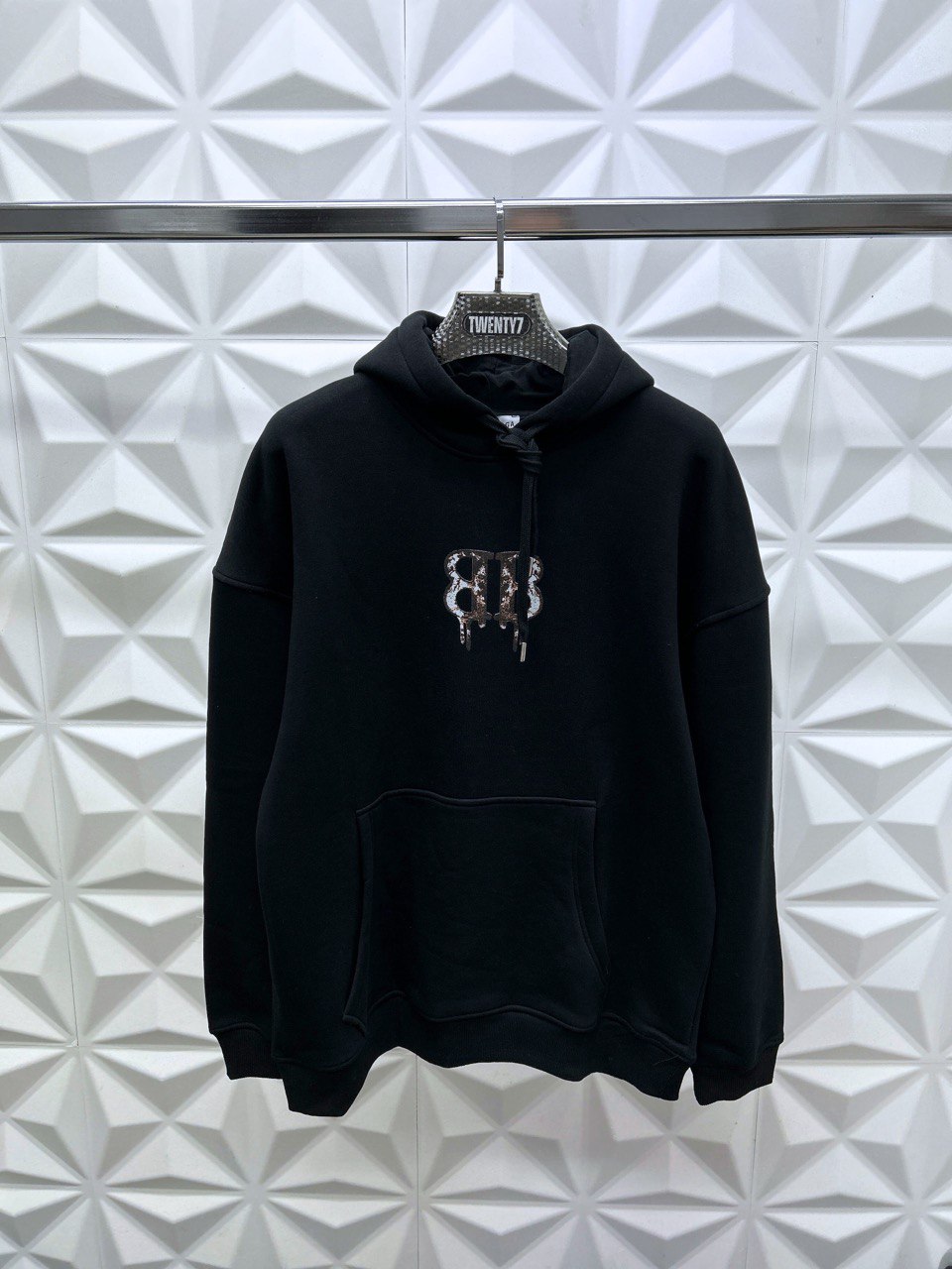 BALENCIAGA