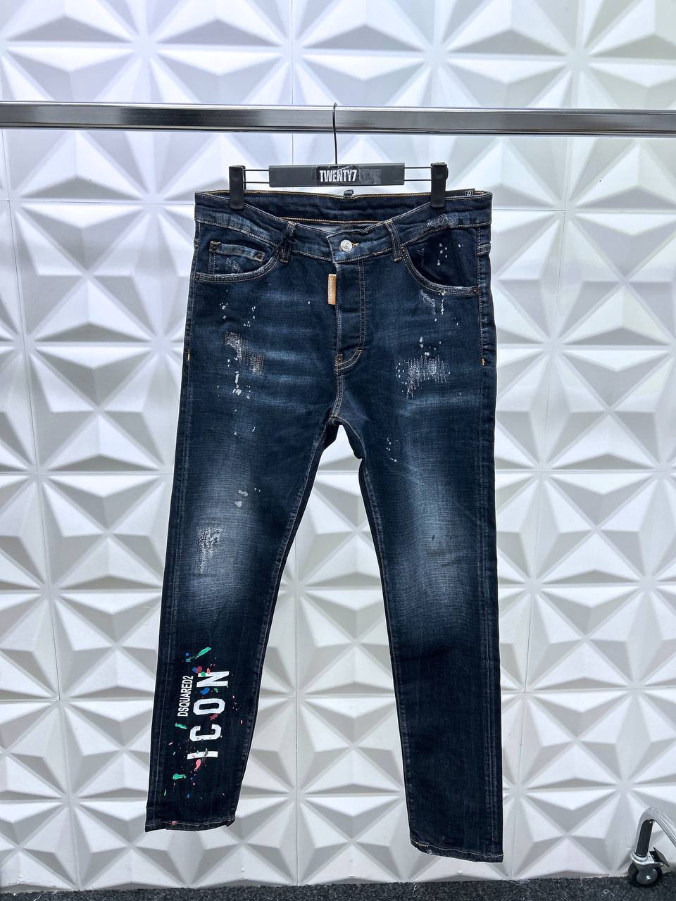 DSQUARED2