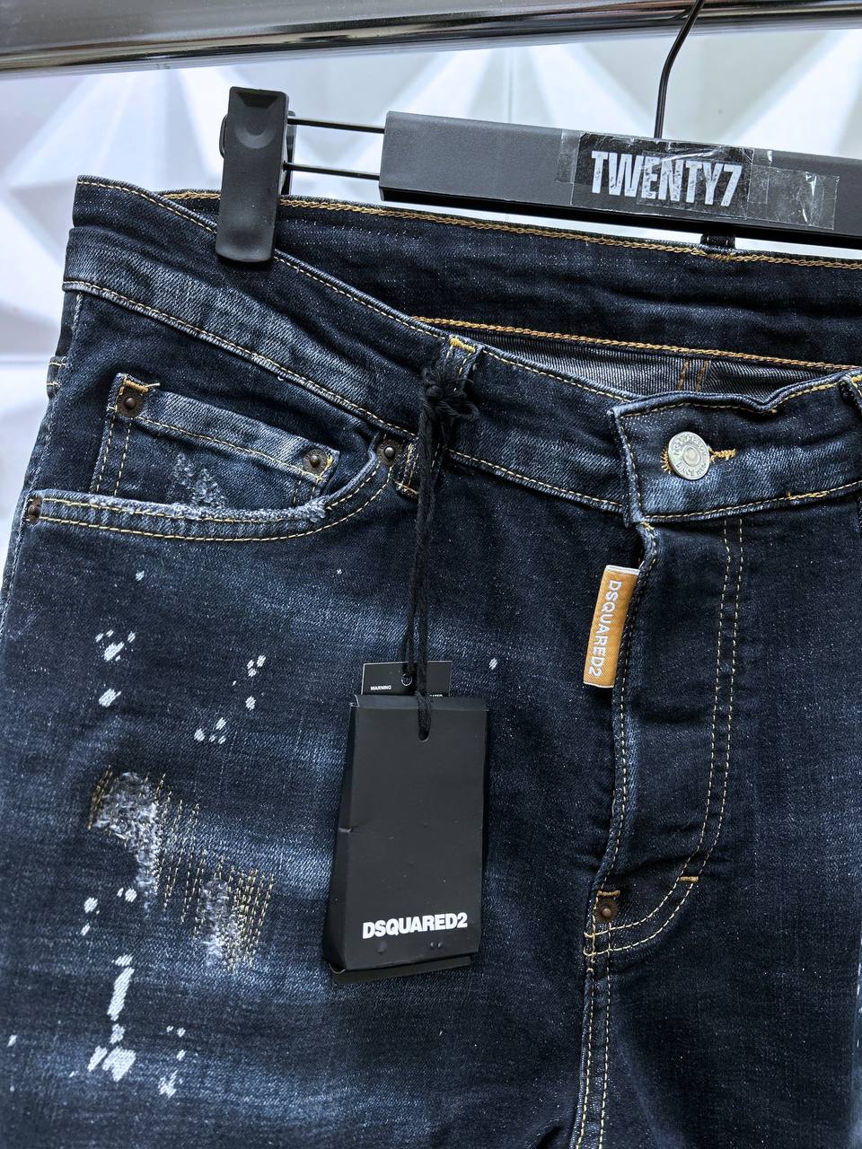 DSQUARED2