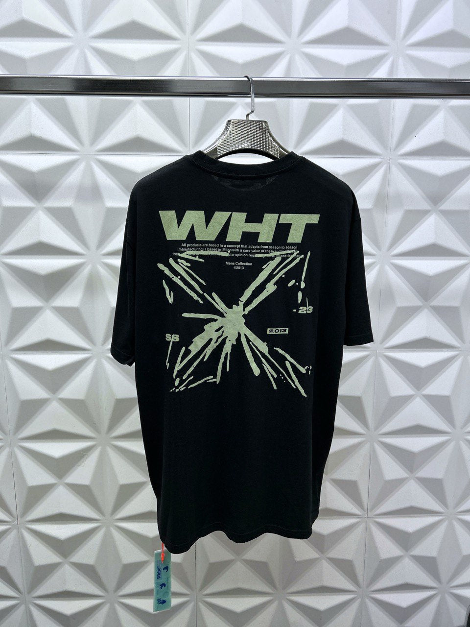 OFF WHITE