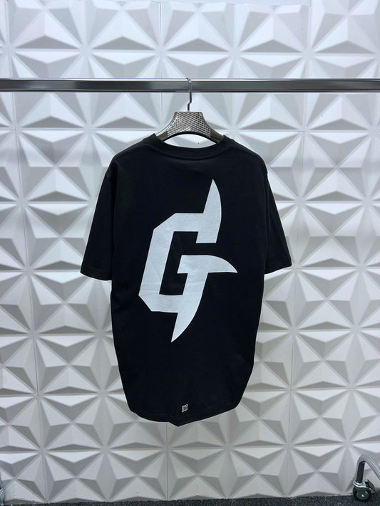 GIVENCHY
