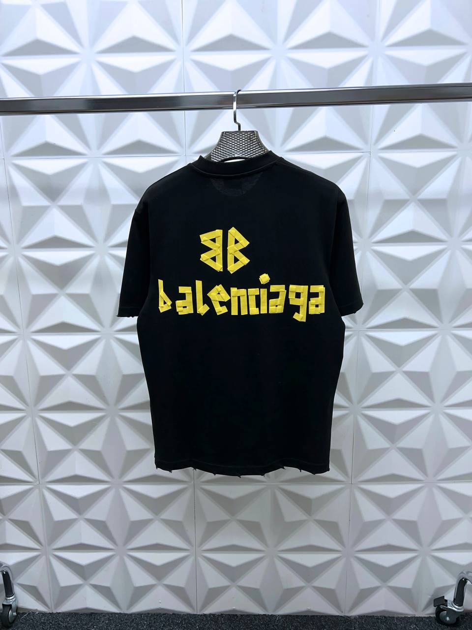 BALENCIAGA