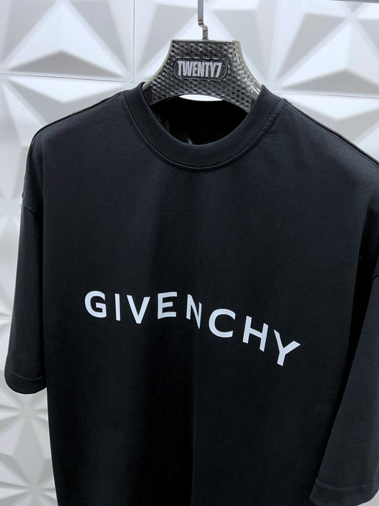 GIVENCHY
