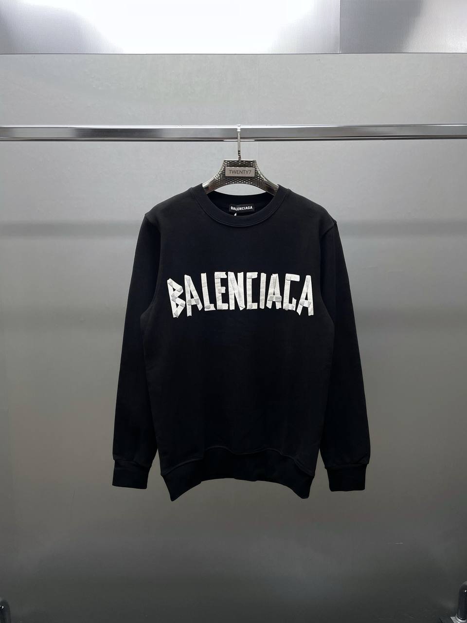 BALENCIAGA