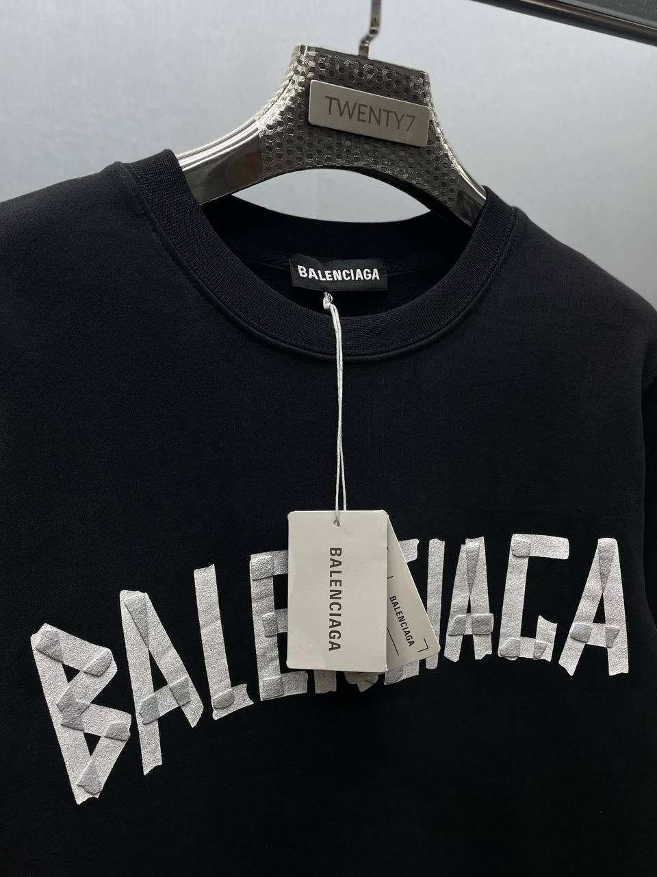 BALENCIAGA