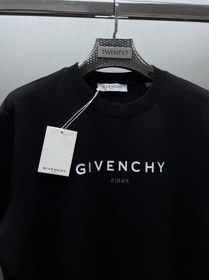 GIVENCHY